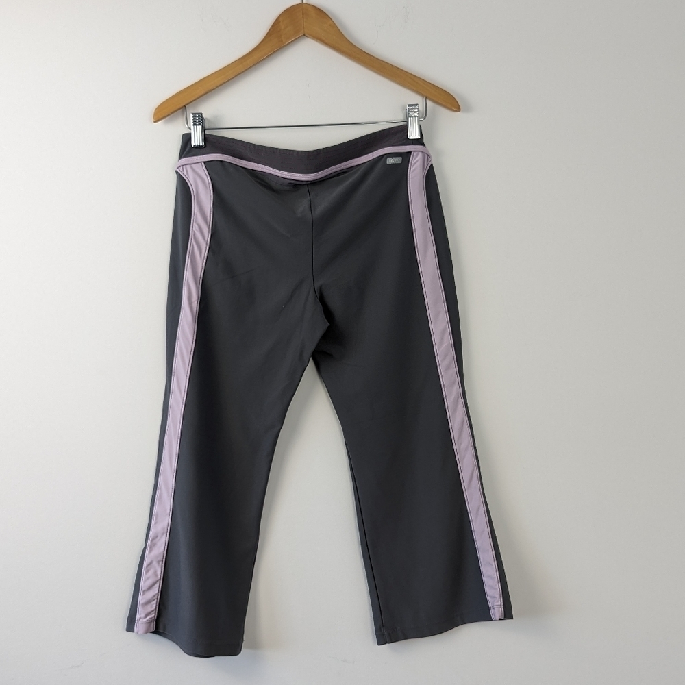 Nike Women's Dri-FIT Flare Training Pants with Contrast Stripe Size S
